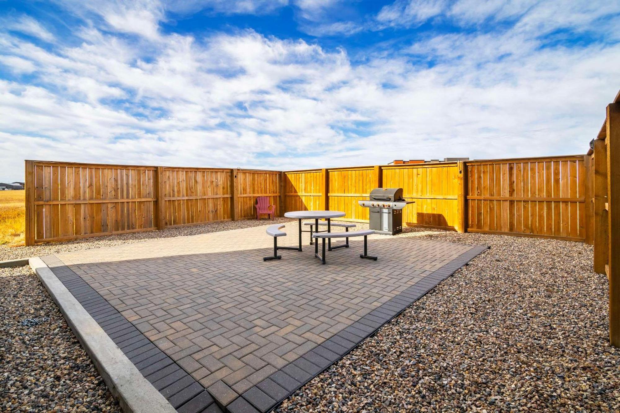 Quality Inn & Suites Moose Jaw Εξωτερικό φωτογραφία